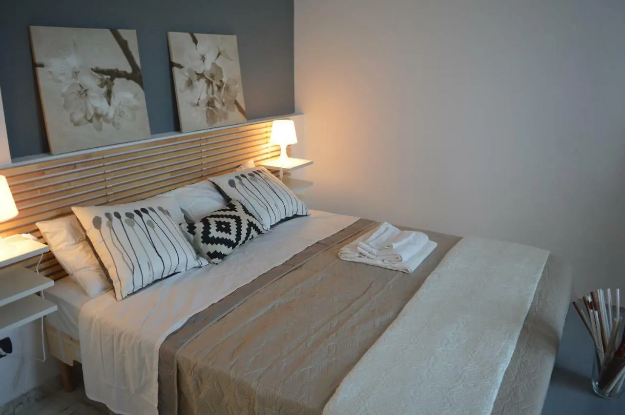 Up&B Rooms Catania Маскалуча Италия
