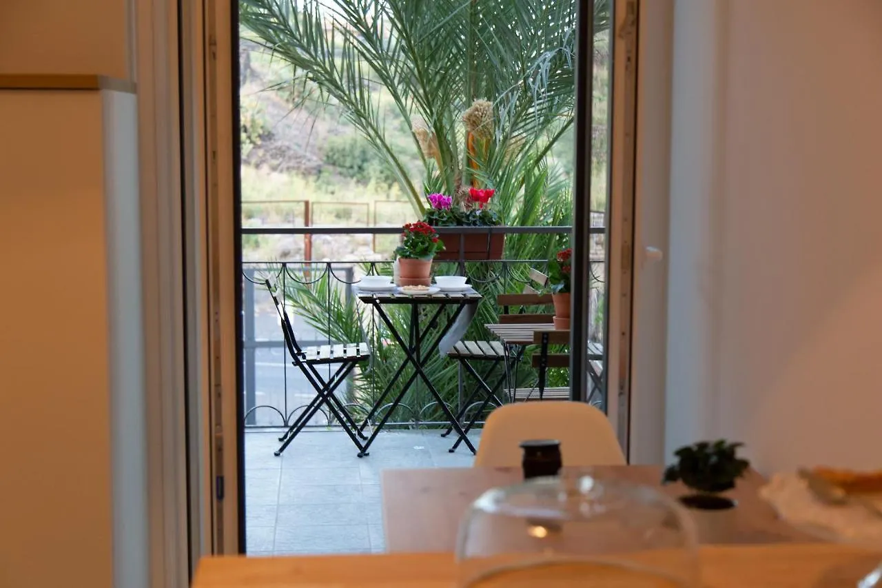 Up&B Rooms Catania Маскалуча Италия